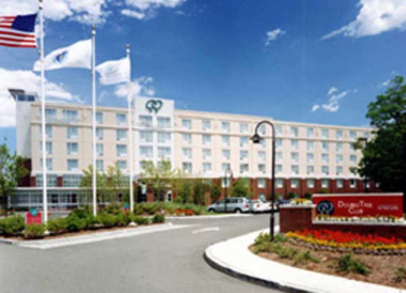 Doubletree By Hilton Hotel Boston Bayside Exterior photo